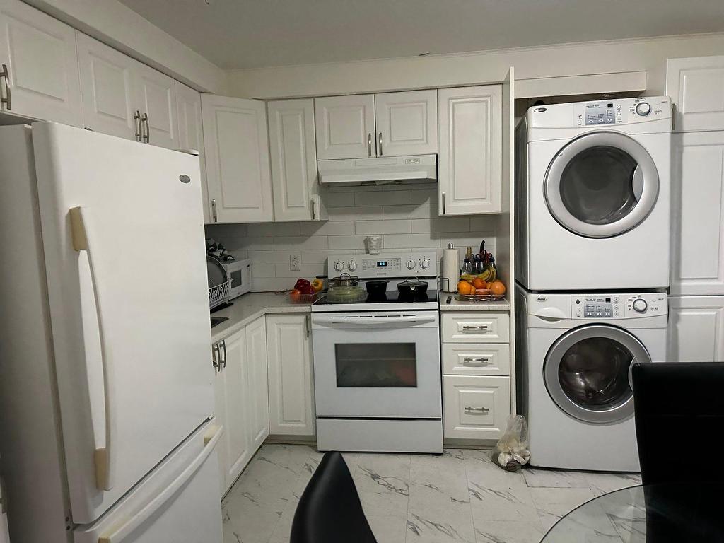 









5045


Rue Dickson

,
Montréal (Mercier/Hochelaga-Maisonneuve),




QC
H1M2R6

