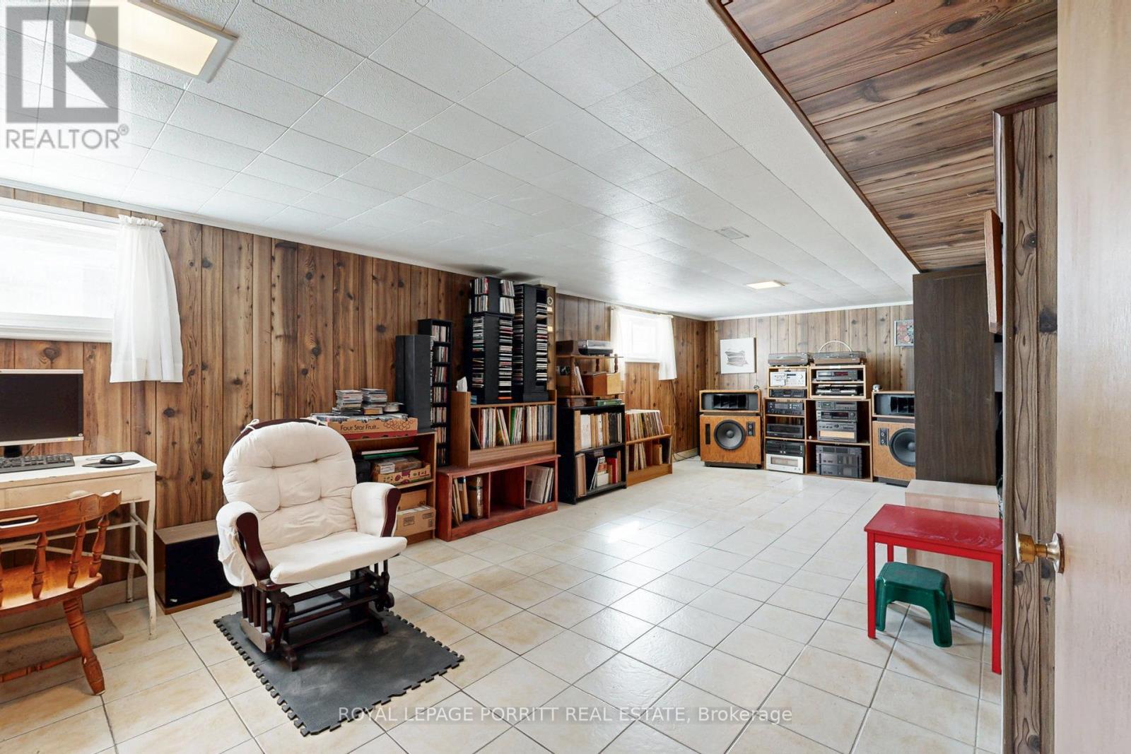 












31 BADGER DRIVE

,
Toronto,




Ontario
M8Z2M8

