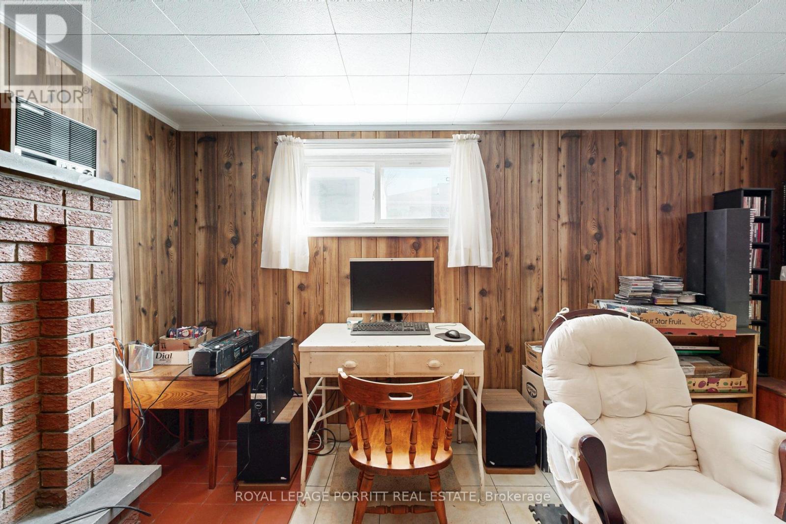 












31 BADGER DRIVE

,
Toronto,




Ontario
M8Z2M8

