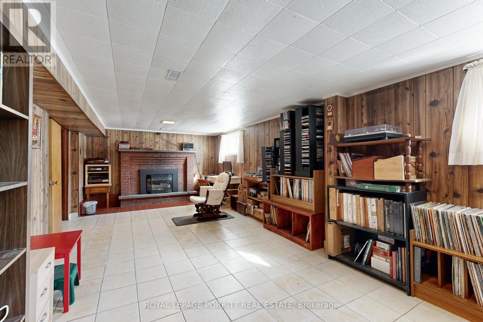 












31 BADGER DRIVE

,
Toronto,




Ontario
M8Z2M8

