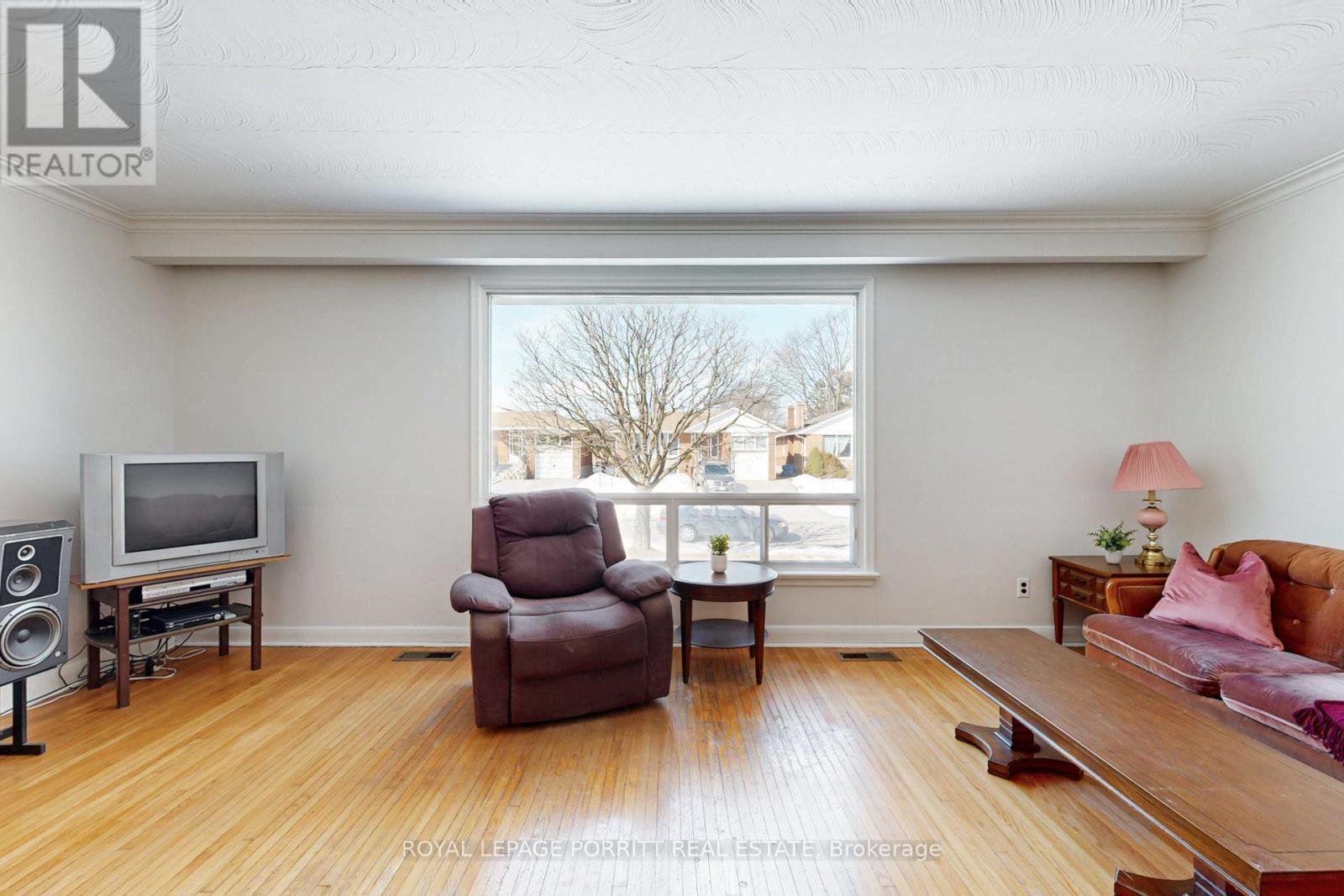 












31 BADGER DRIVE

,
Toronto,




Ontario
M8Z2M8

