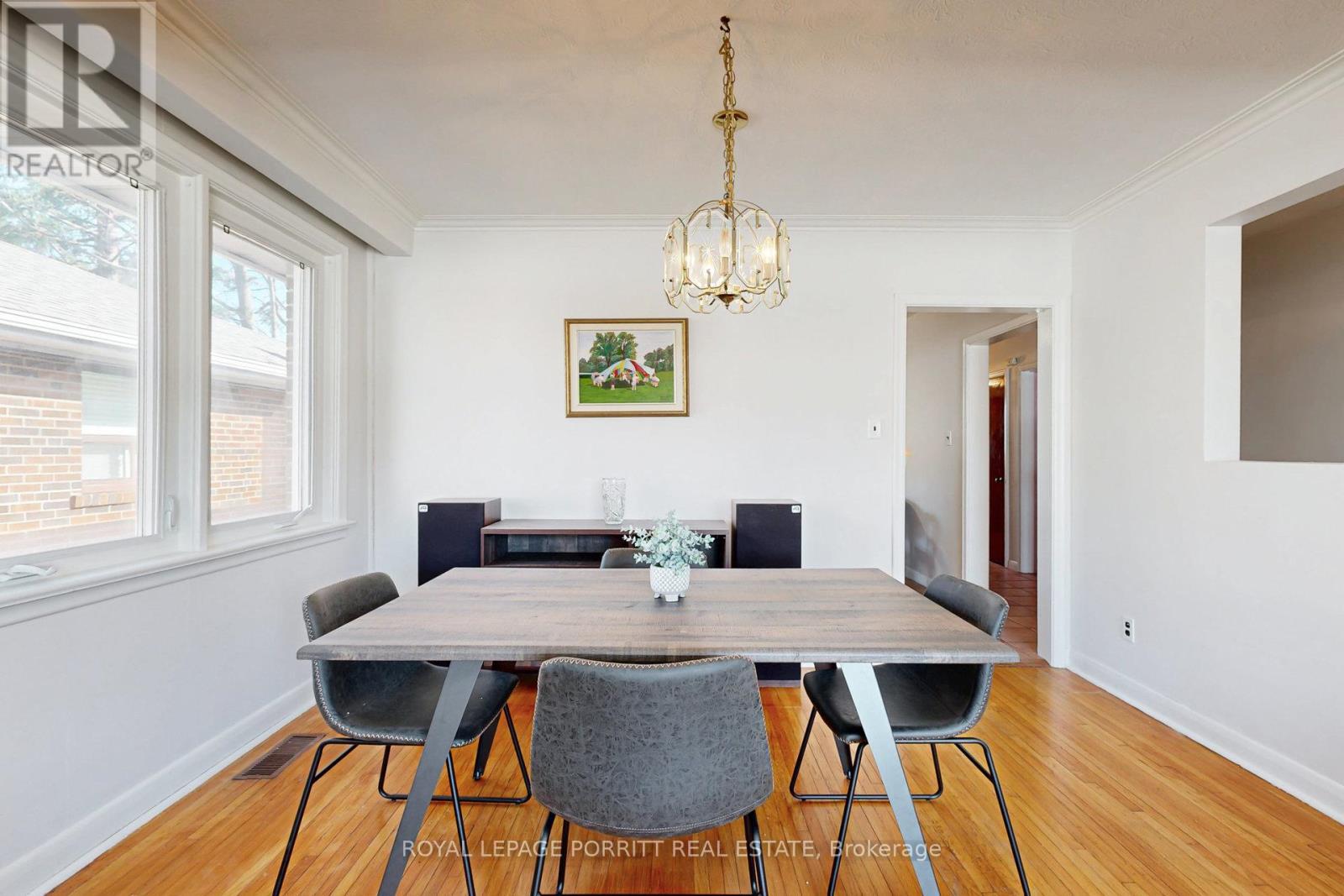 












31 BADGER DRIVE

,
Toronto,




Ontario
M8Z2M8

