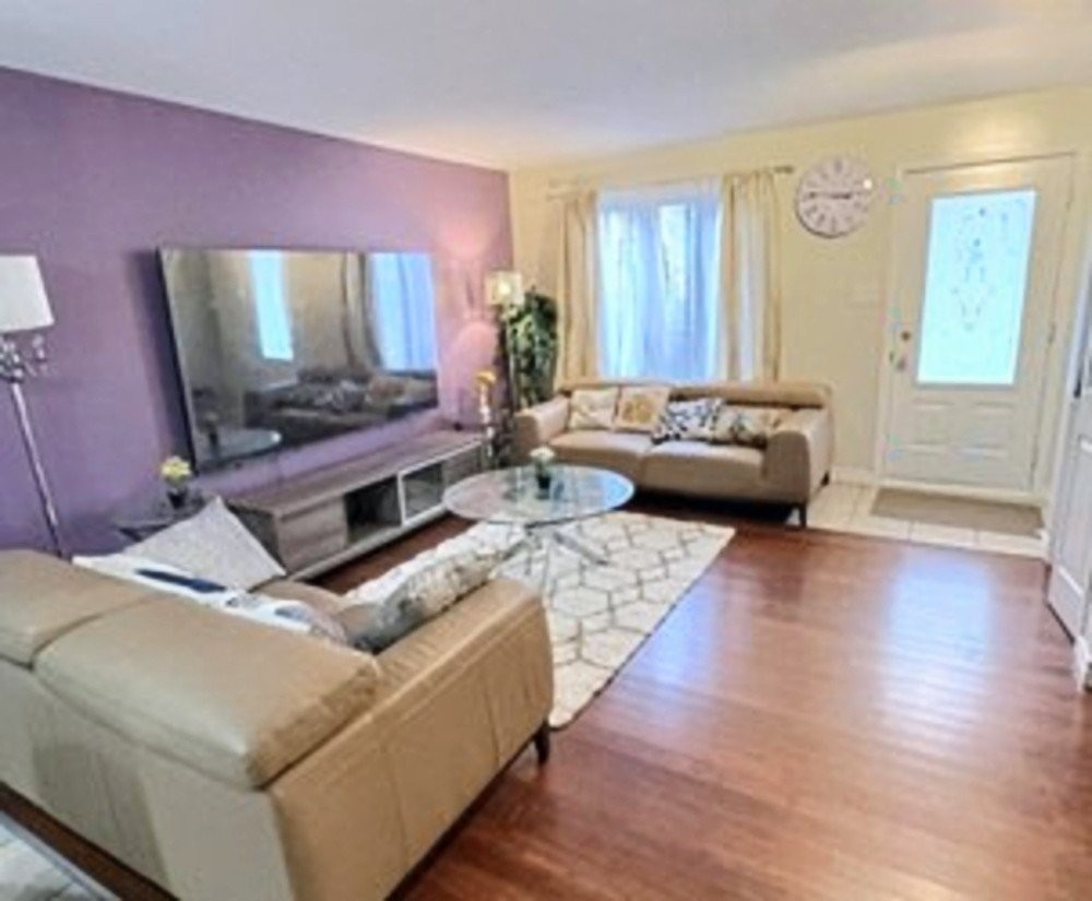 









712


4e Rue

,
Murdochville,




QC
G0E1W0

