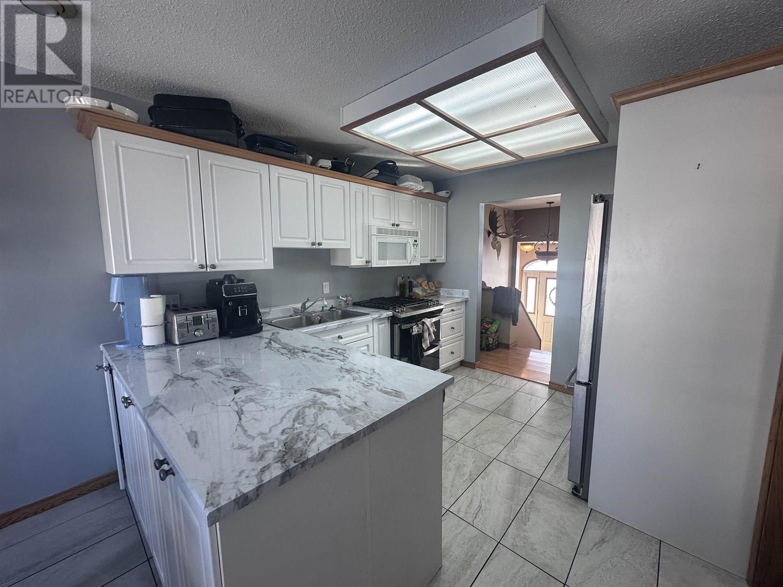 












5551 MAXHAMISH CRESCENT

,
Fort Nelson,




British Columbia
V0C1R0

