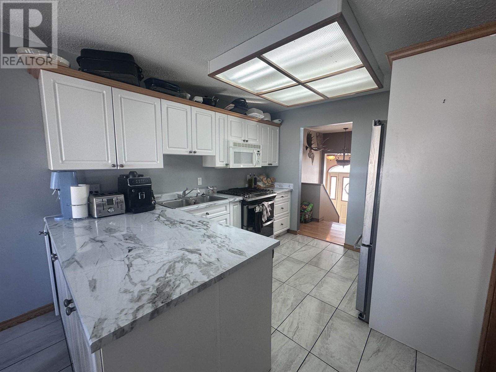 












5551 MAXHAMISH CRESCENT

,
Fort Nelson,




British Columbia
V0C1R0


