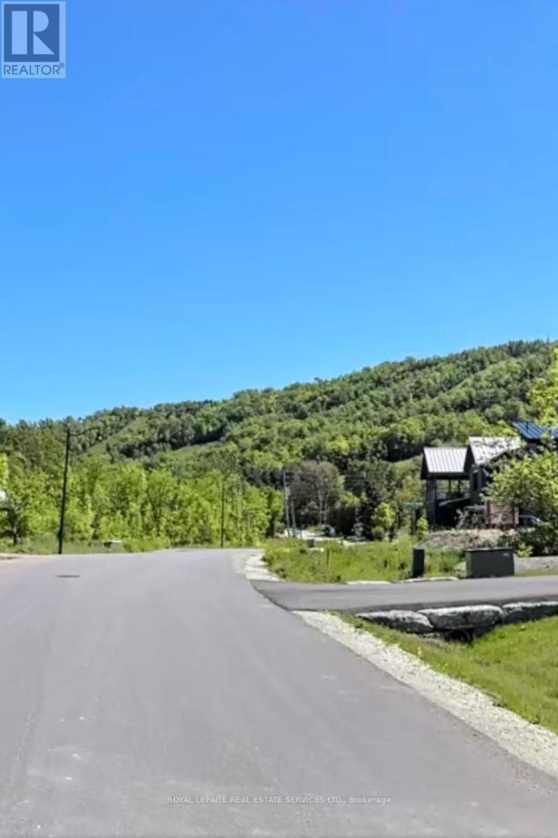 












127 ARNOT CRESCENT

,
Blue Mountains,







Ontario
L9Y0Z8

