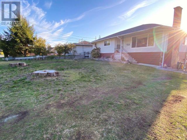 












4621 MANSON AVE

,
Powell River,




British Columbia
V8A3N3

