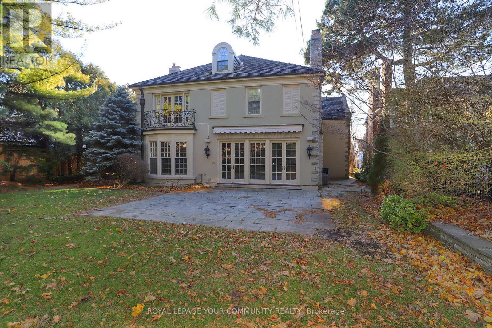 












7 ROSEMARY LANE

,
Toronto,




Ontario
M5P3E7

