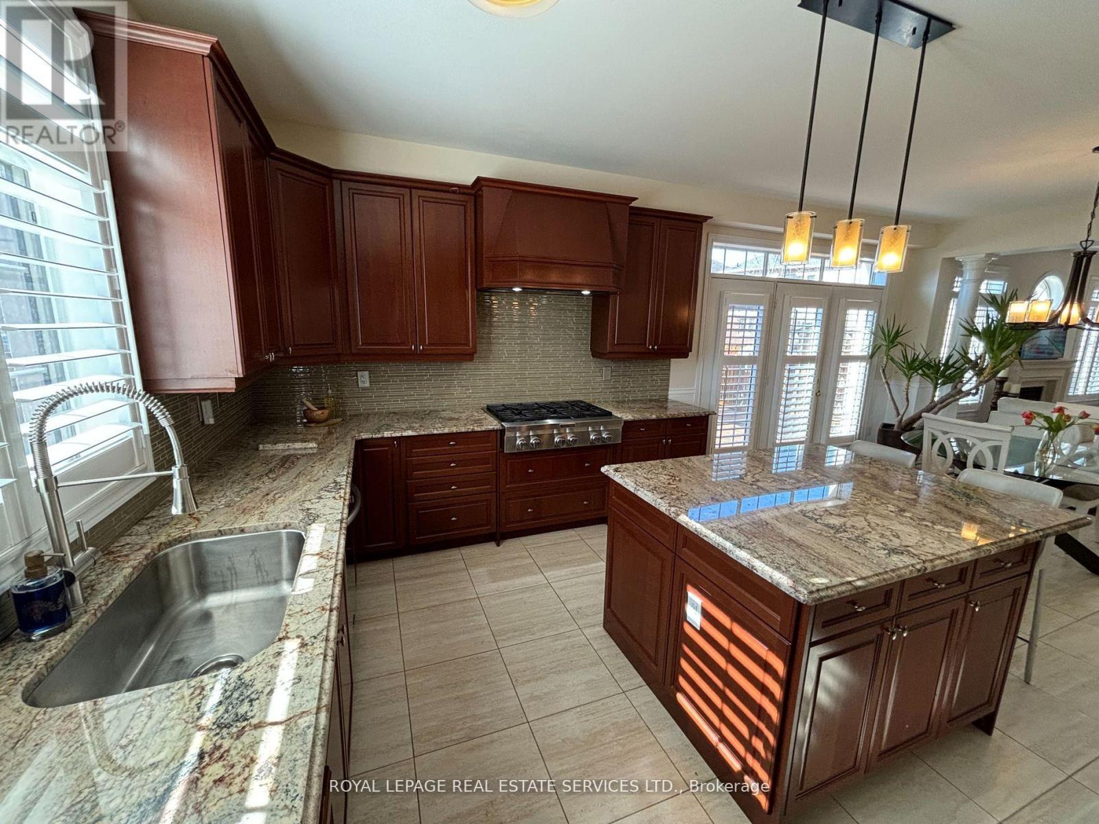 












4710 TASSIE ROAD

,
Burlington,




Ontario
L7M0J7

