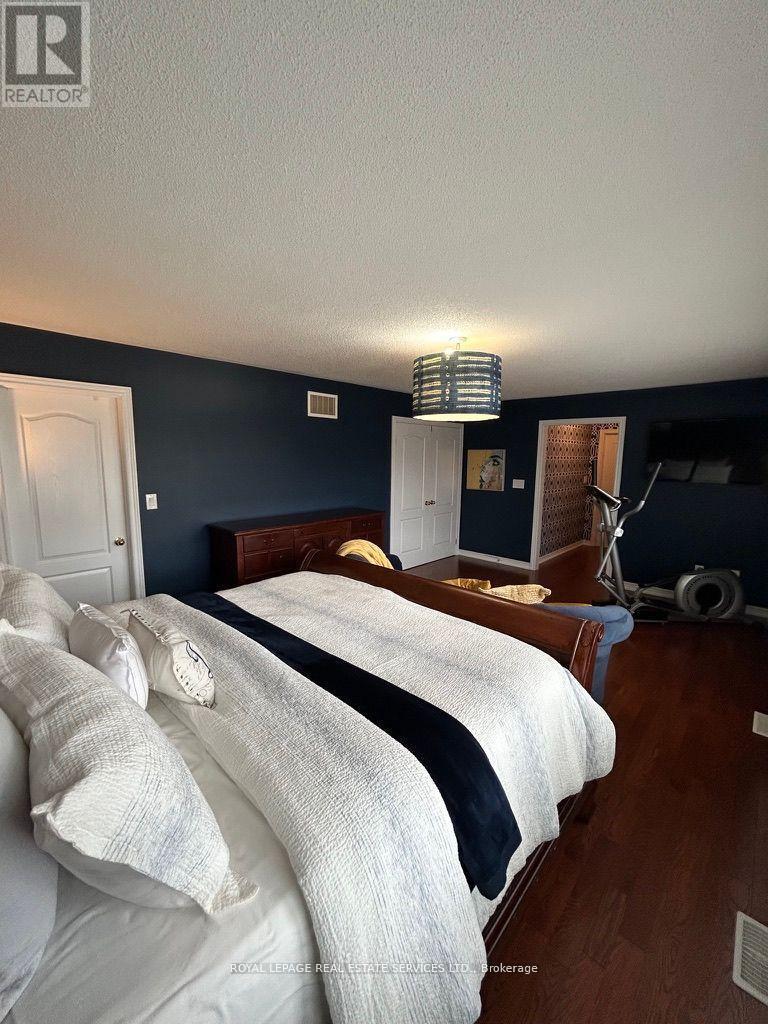












4710 TASSIE ROAD

,
Burlington,




Ontario
L7M0J7


