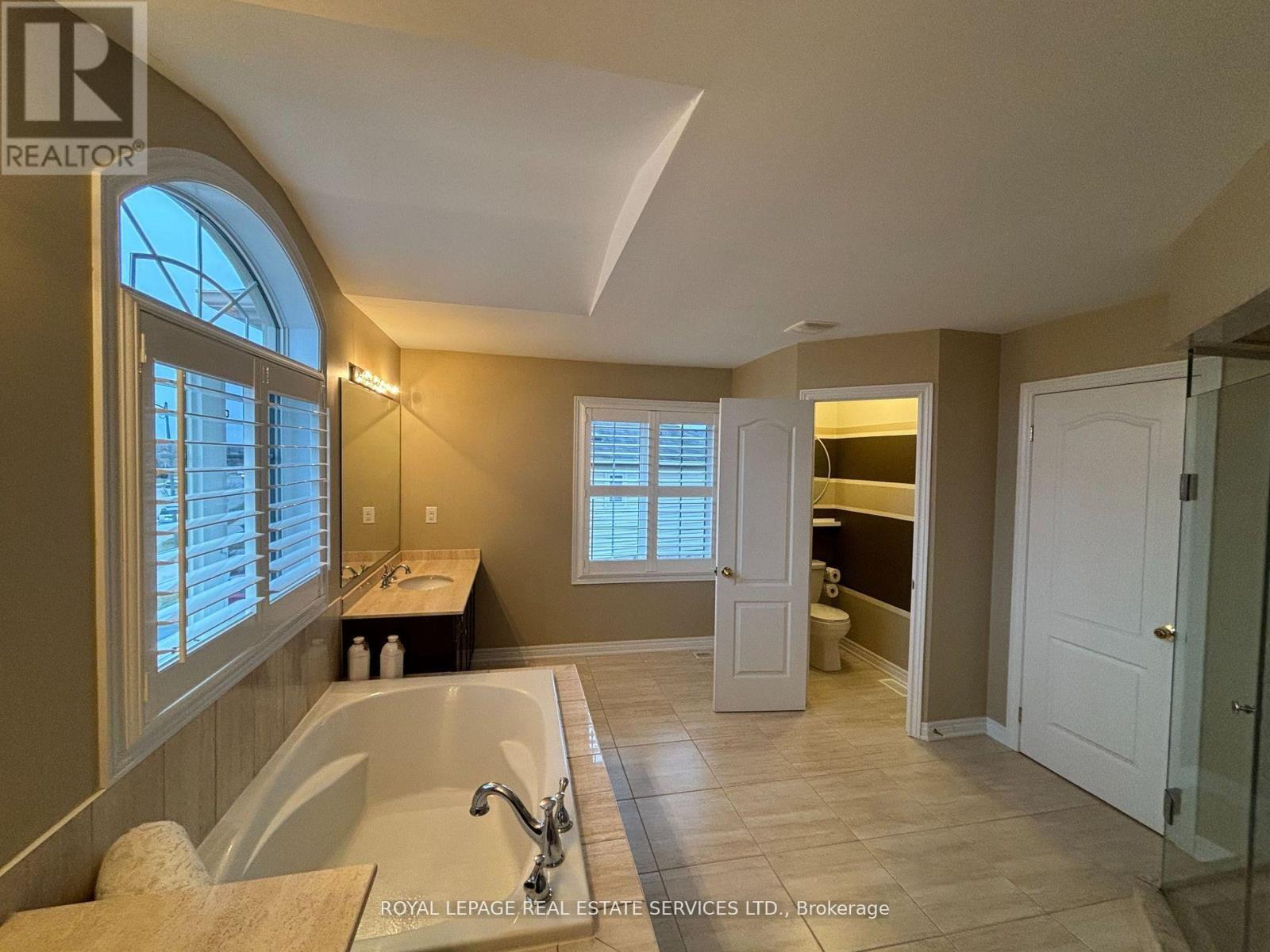












4710 TASSIE ROAD

,
Burlington,




Ontario
L7M0J7

