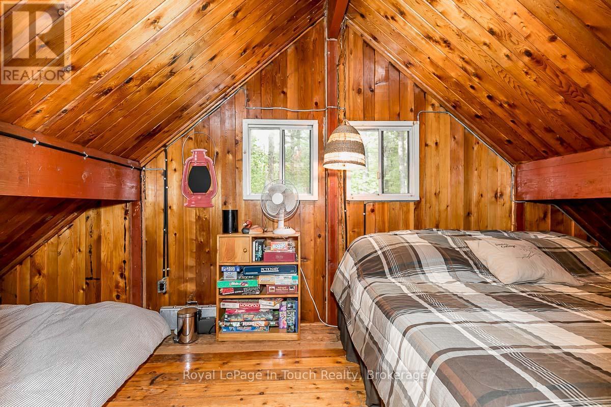 












4 SEVERN RIVER SHORE

,
Muskoka Lakes (Wood (Muskoka Lakes)),




Ontario
L0K1E0

