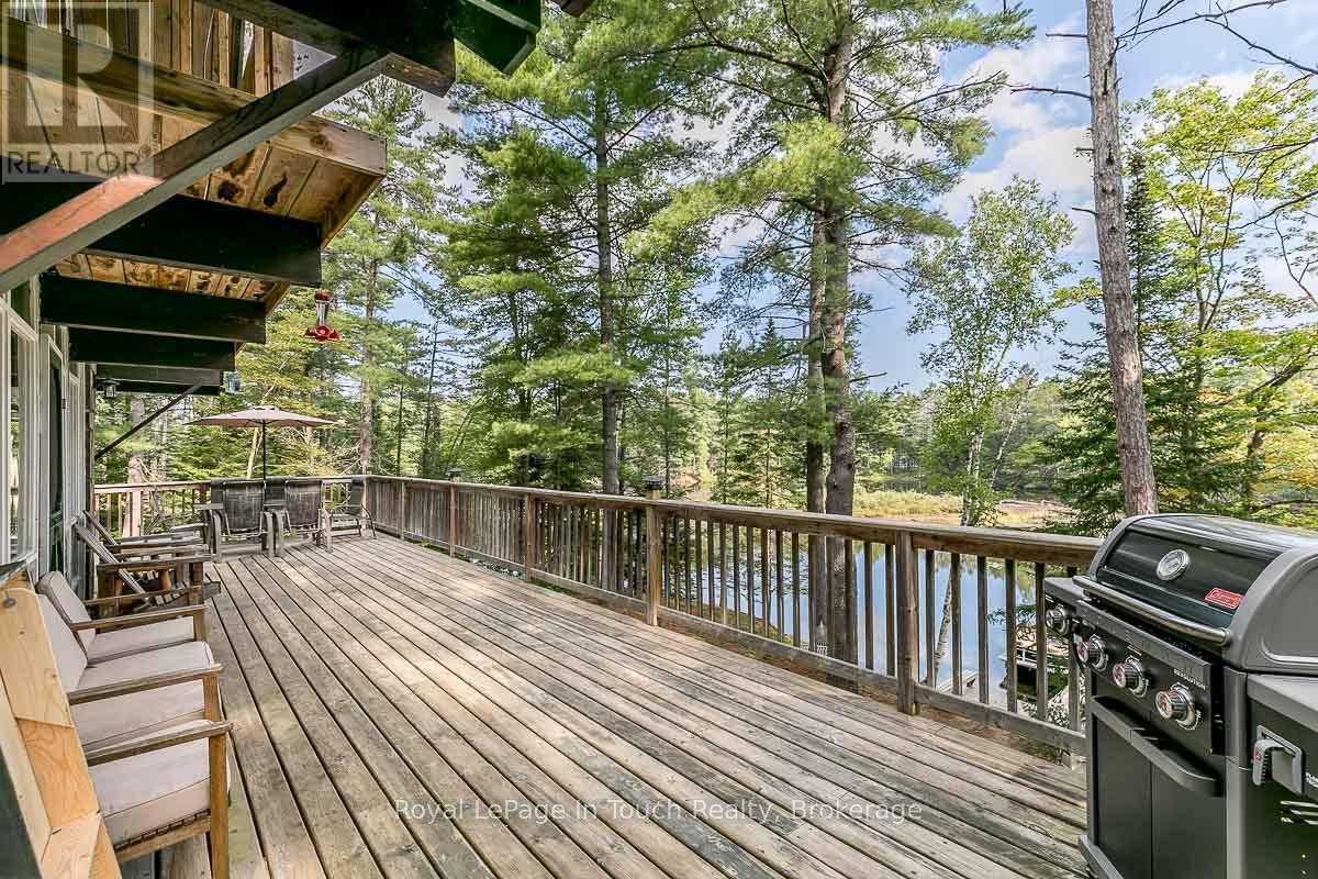 












4 SEVERN RIVER SHORE

,
Muskoka Lakes (Wood (Muskoka Lakes)),




Ontario
L0K1E0

