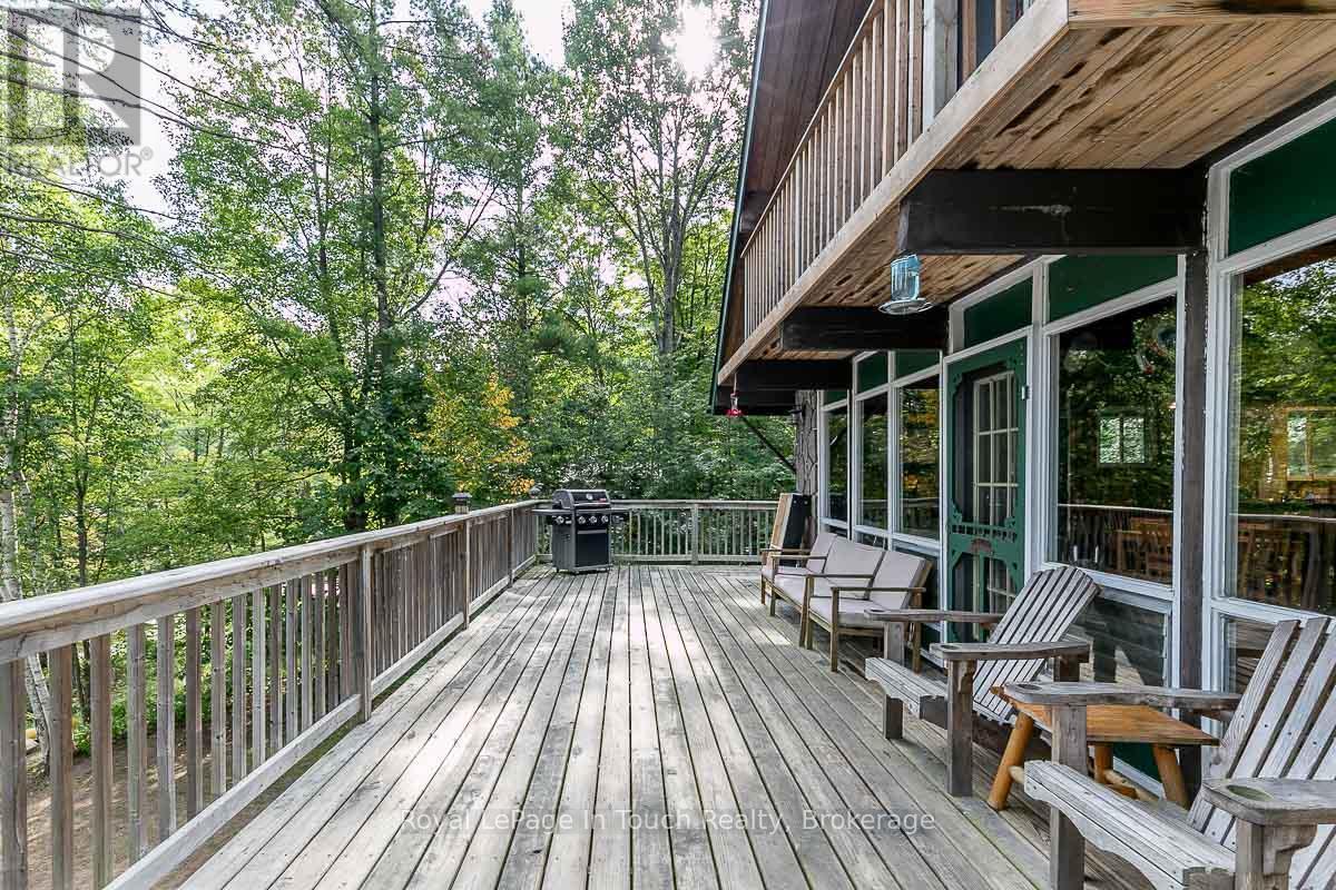 












4 SEVERN RIVER SHORE

,
Muskoka Lakes (Wood (Muskoka Lakes)),




Ontario
L0K1E0

