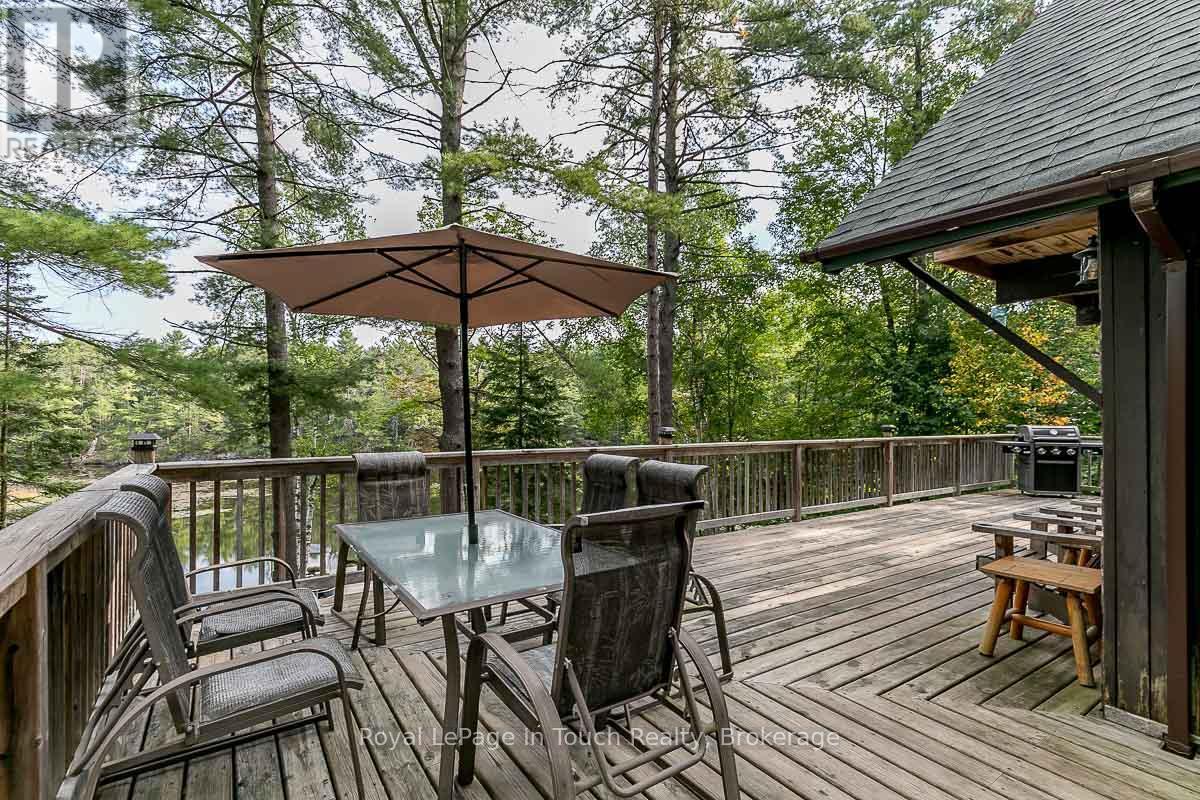 












4 SEVERN RIVER SHORE

,
Muskoka Lakes (Wood (Muskoka Lakes)),




Ontario
L0K1E0

