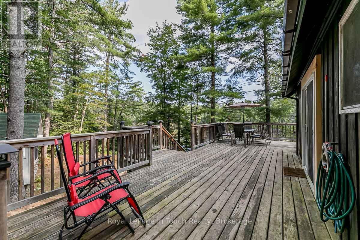 












4 SEVERN RIVER SHORE

,
Muskoka Lakes (Wood (Muskoka Lakes)),




Ontario
L0K1E0

