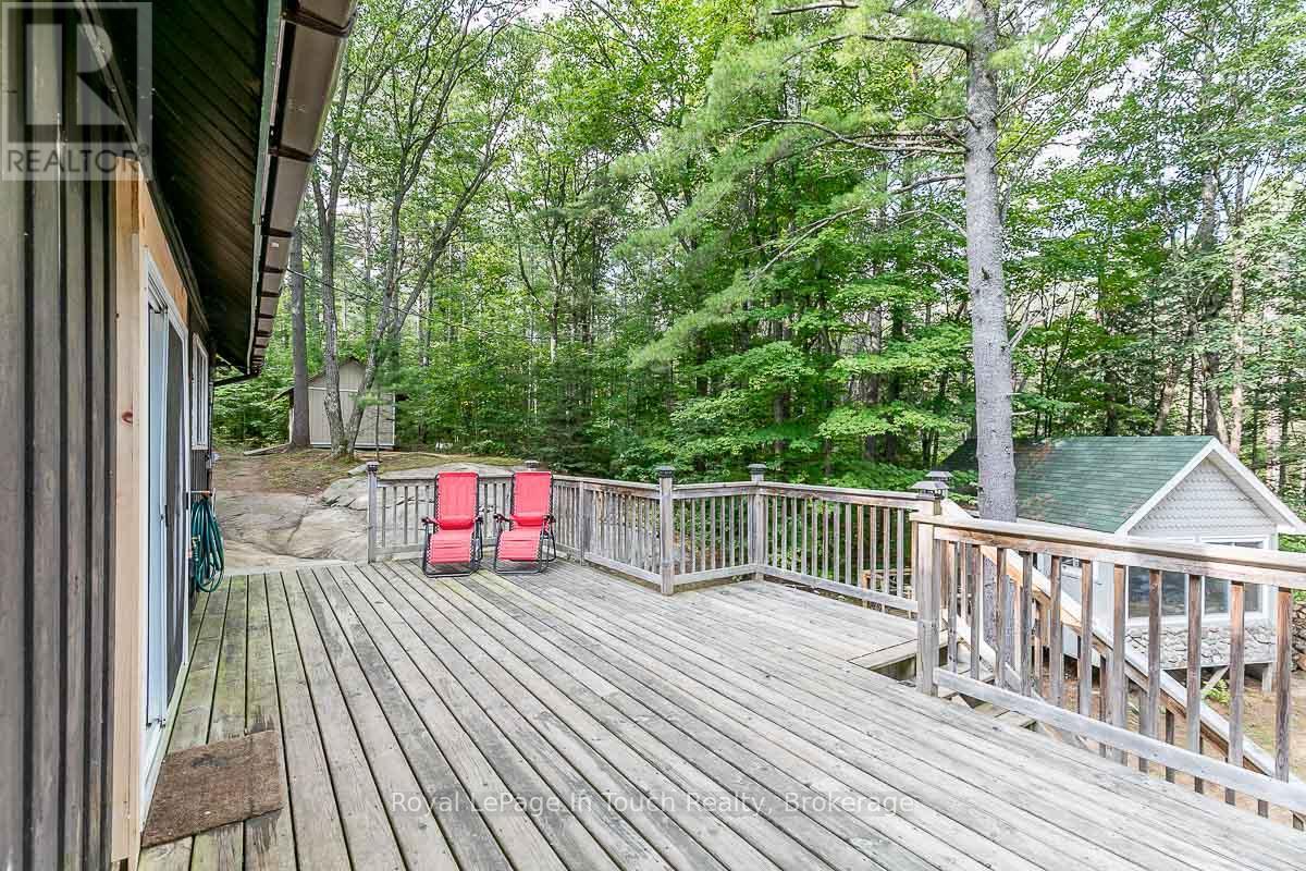 












4 SEVERN RIVER SHORE

,
Muskoka Lakes (Wood (Muskoka Lakes)),




Ontario
L0K1E0

