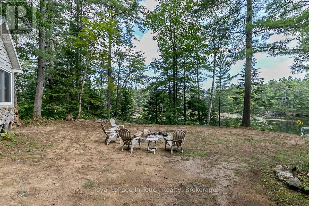 












4 SEVERN RIVER SHORE

,
Muskoka Lakes (Wood (Muskoka Lakes)),




Ontario
L0K1E0

