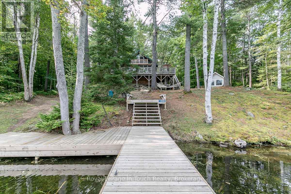 












4 SEVERN RIVER SHORE

,
Muskoka Lakes (Wood (Muskoka Lakes)),




Ontario
L0K1E0

