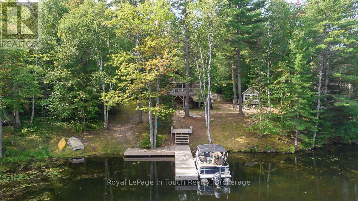 












4 SEVERN RIVER SHORE

,
Muskoka Lakes (Wood (Muskoka Lakes)),




Ontario
L0K1E0

