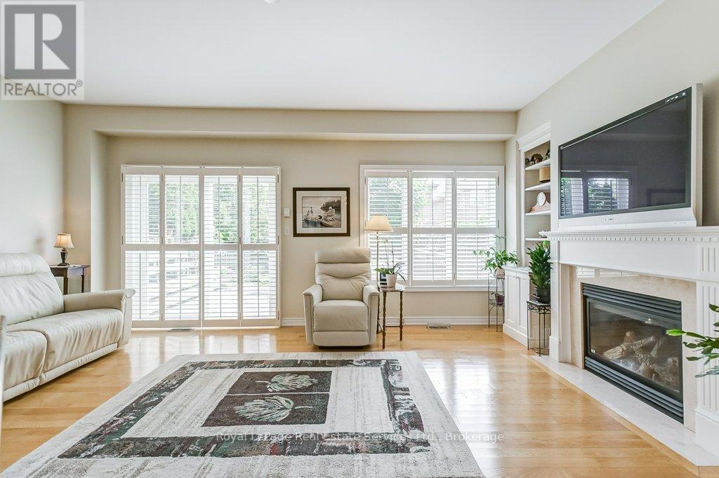 












1248 AGRAM DRIVE

,
Oakville (JC Joshua Creek),




Ontario
L6H7N9

