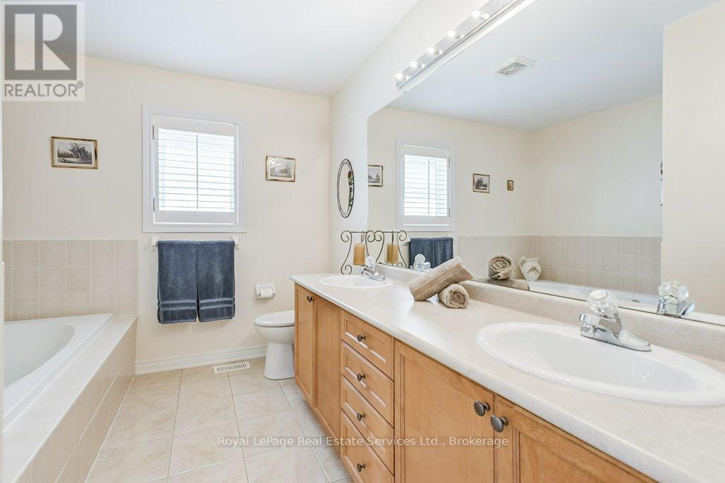 












1248 AGRAM DRIVE

,
Oakville (JC Joshua Creek),




Ontario
L6H7N9

