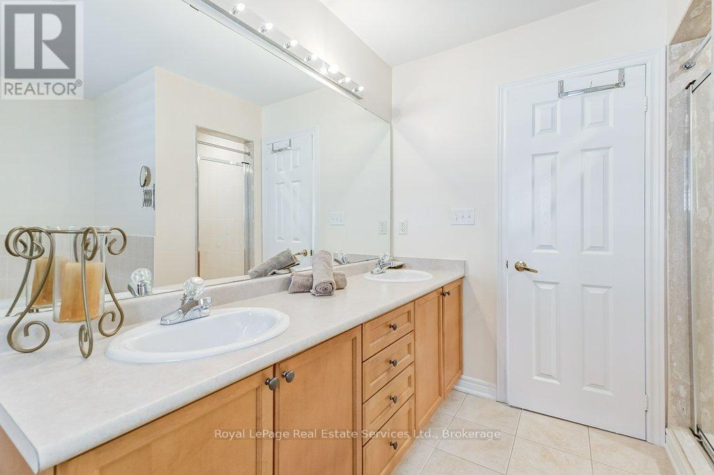 












1248 AGRAM DRIVE

,
Oakville (JC Joshua Creek),




Ontario
L6H7N9

