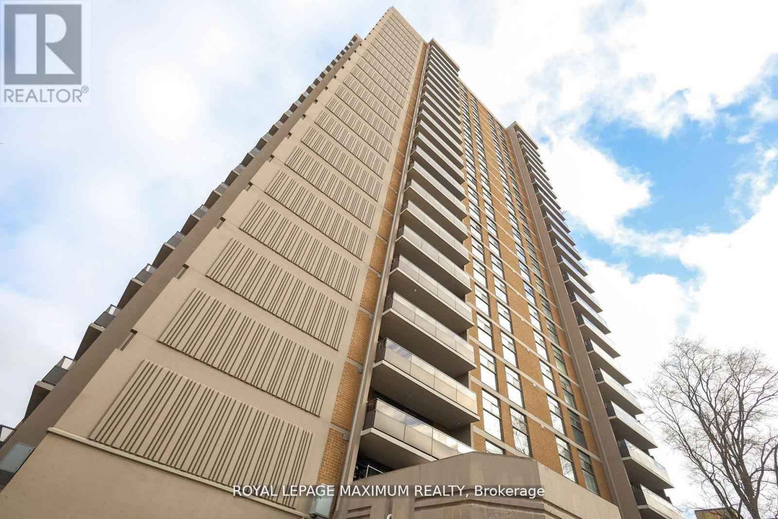 












501 - 135 MARLEE AVENUE

,
Toronto,




Ontario
M6B4C6

