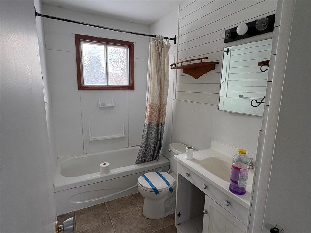 












94 8th Street SE

,
Hamiota,




Manitoba
R0M0T0

