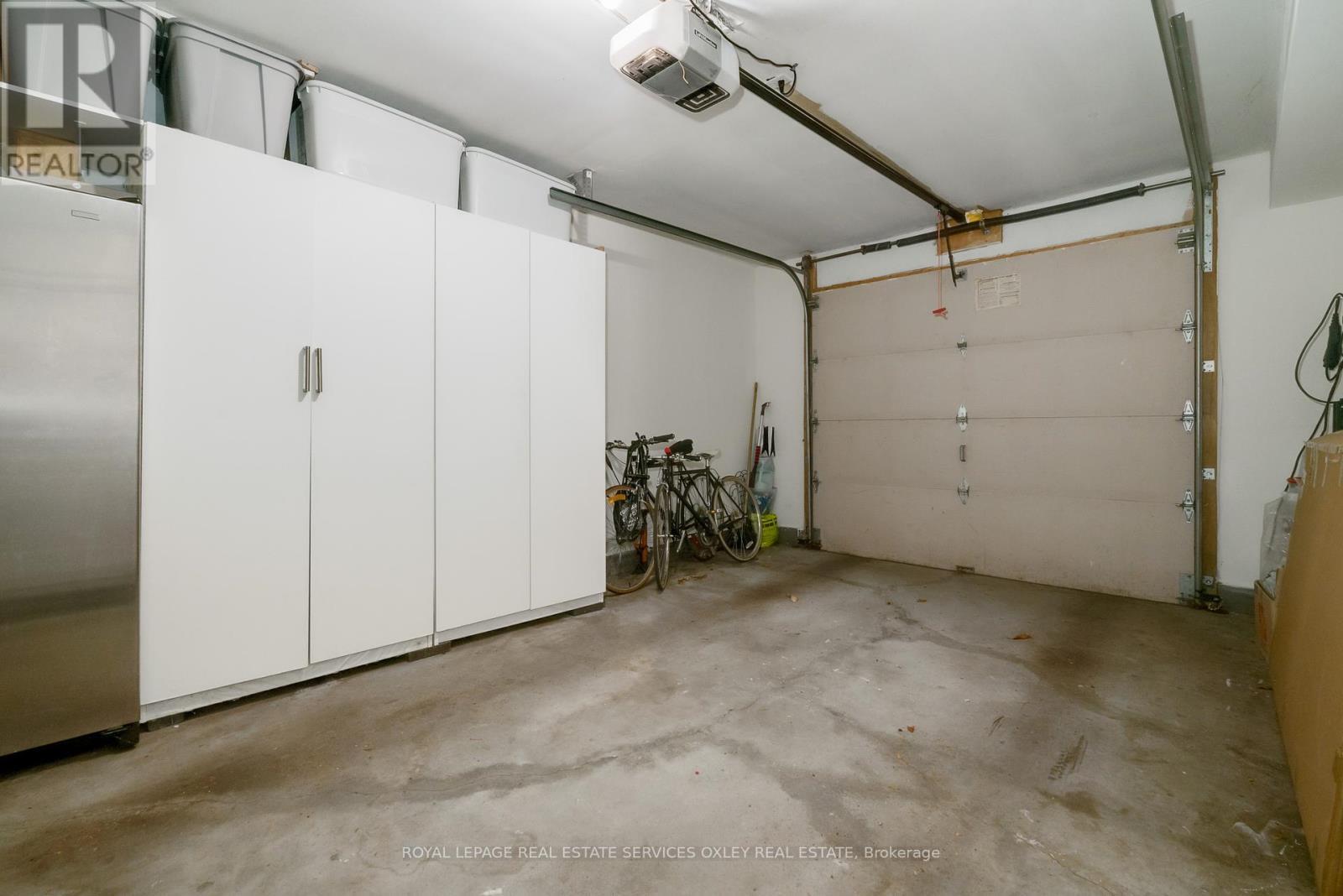 












74 MACPHERSON AVENUE

,
Toronto,




Ontario
M5R1W8

