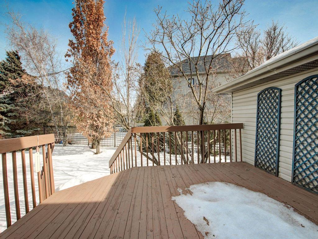 









9


Rue DesRochers

,
Candiac,




QC
J5R6E3

