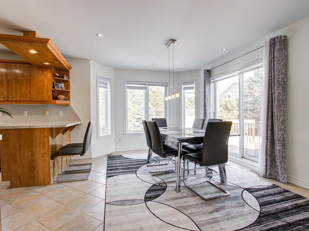 









9


Rue DesRochers

,
Candiac,




QC
J5R6E3

