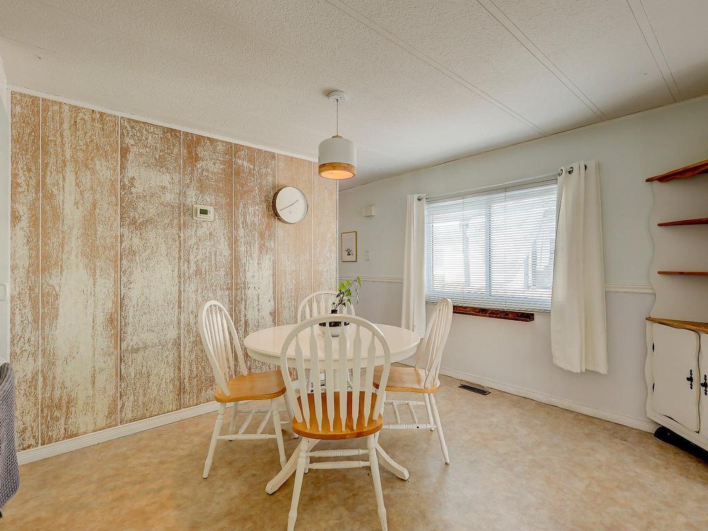 









3950


Boul. Sir-Wilfrid-Laurier

, 35,
Longueuil (Saint-Hubert),




QC
J3Y5Y9

