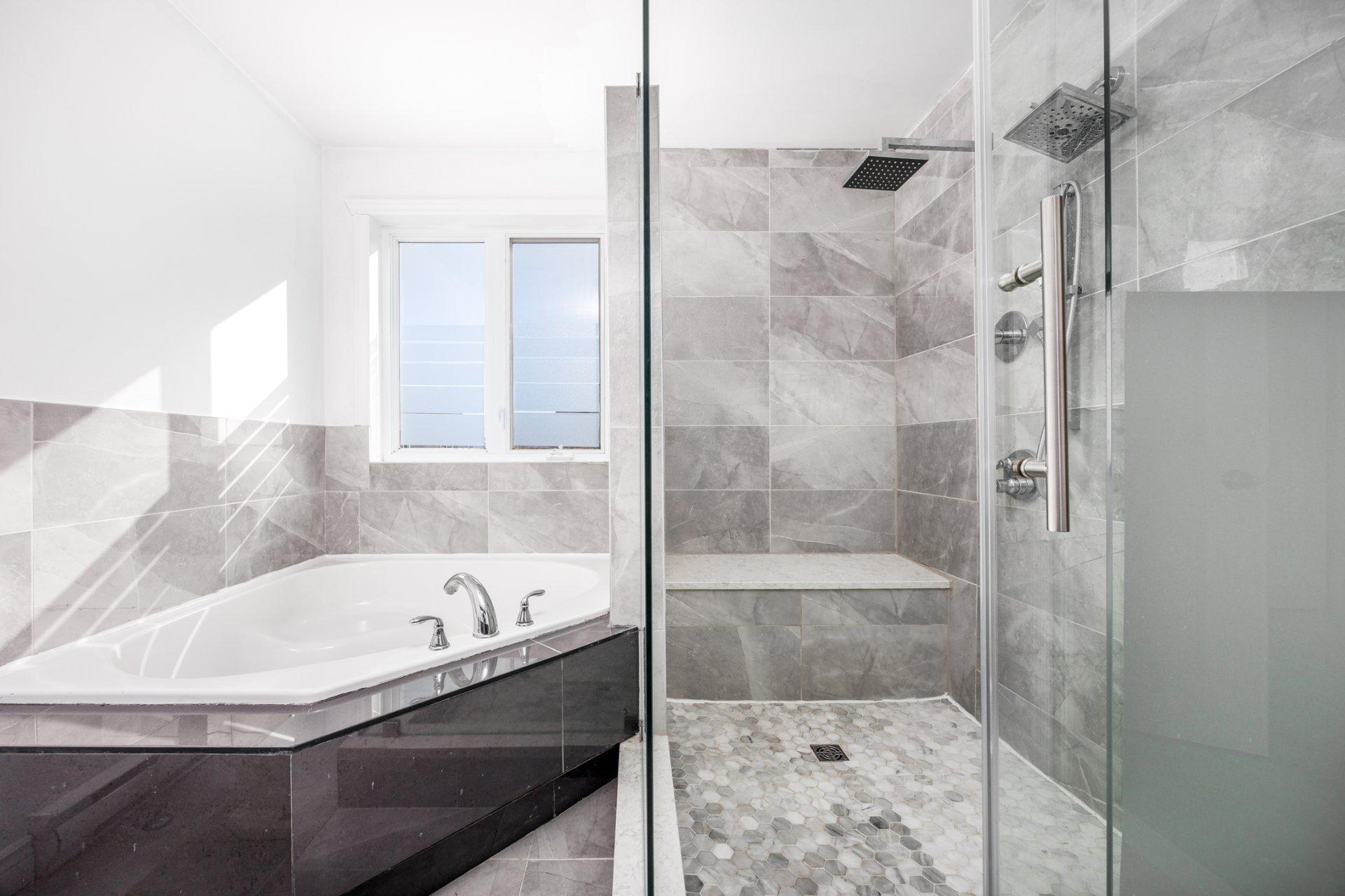 









1017


Av. Marier

,
Vaudreuil-Dorion,




QC
J7V0M7

