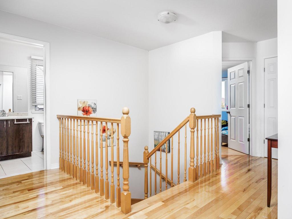 









1017


Av. Marier

,
Vaudreuil-Dorion,




QC
J7V0M7

