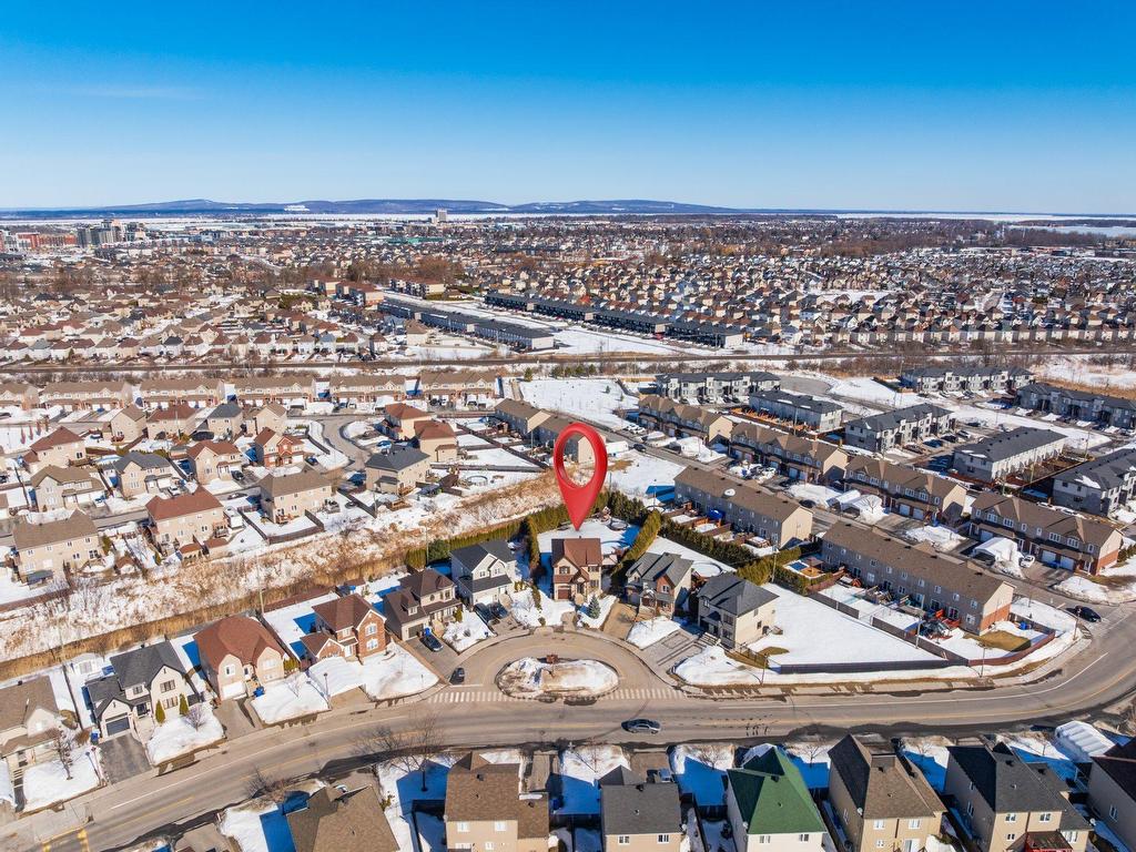 









1017


Av. Marier

,
Vaudreuil-Dorion,




QC
J7V0M7

