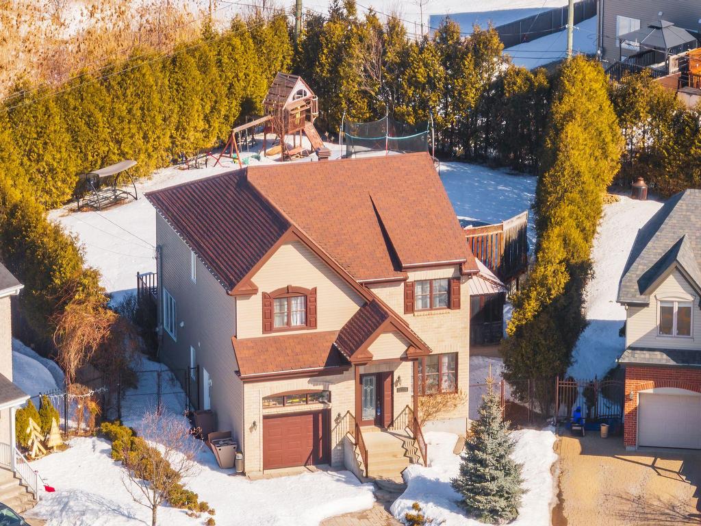 









1017


Av. Marier

,
Vaudreuil-Dorion,




QC
J7V0M7

