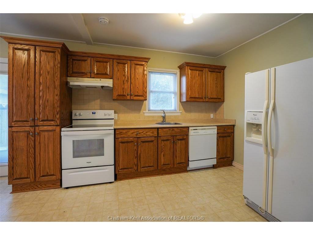 









17


O'Brien

Drive,
Chatham,




ON
N7M 2E5

