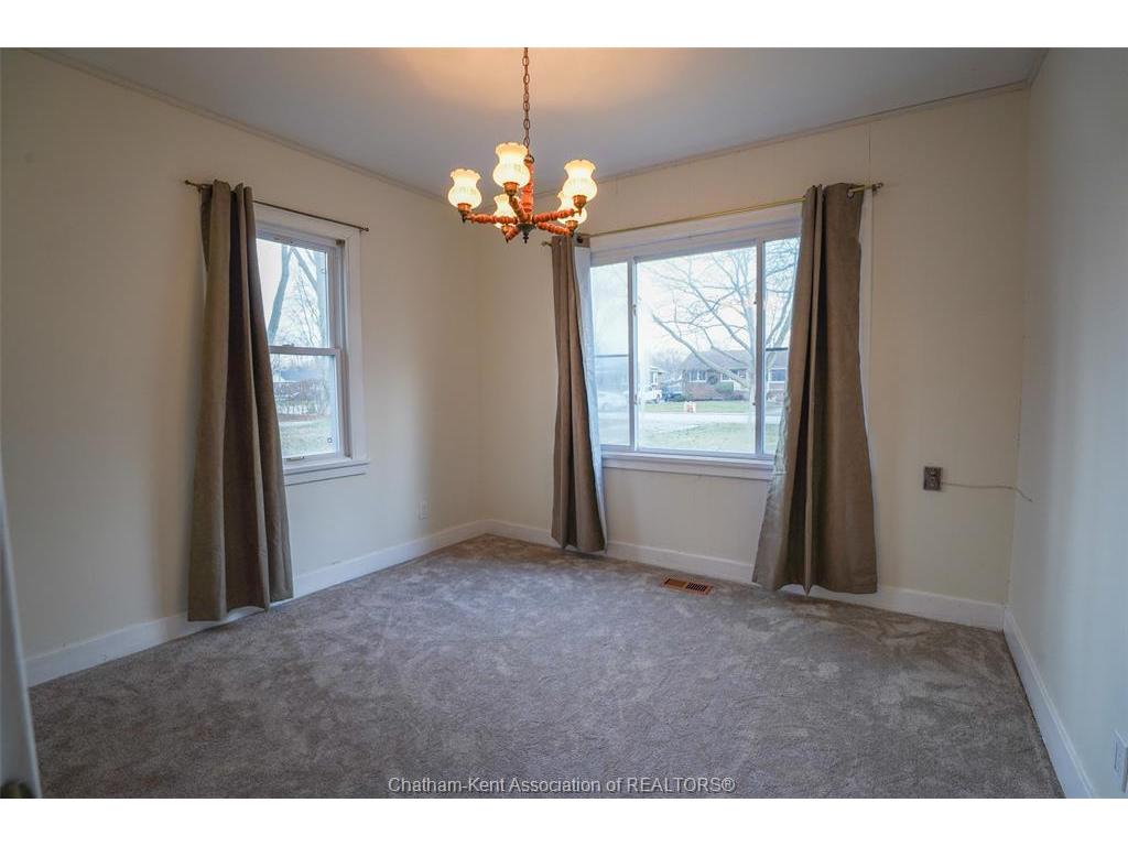 









17


O'Brien

Drive,
Chatham,




ON
N7M 2E5

