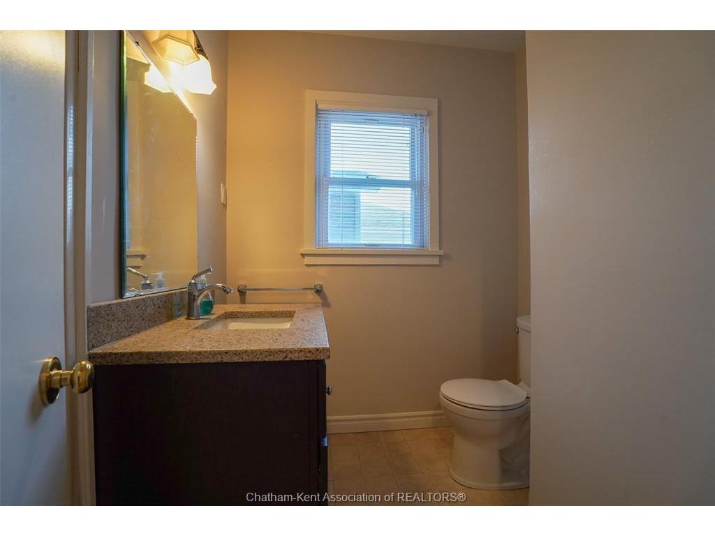 









17


O'Brien

Drive,
Chatham,




ON
N7M 2E5

