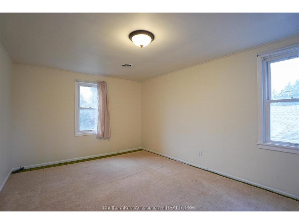









17


O'Brien

Drive,
Chatham,




ON
N7M 2E5

