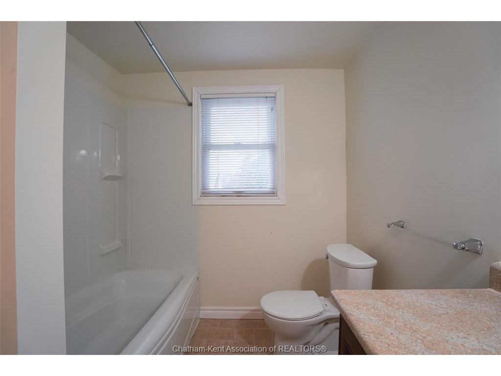 









17


O'Brien

Drive,
Chatham,




ON
N7M 2E5

