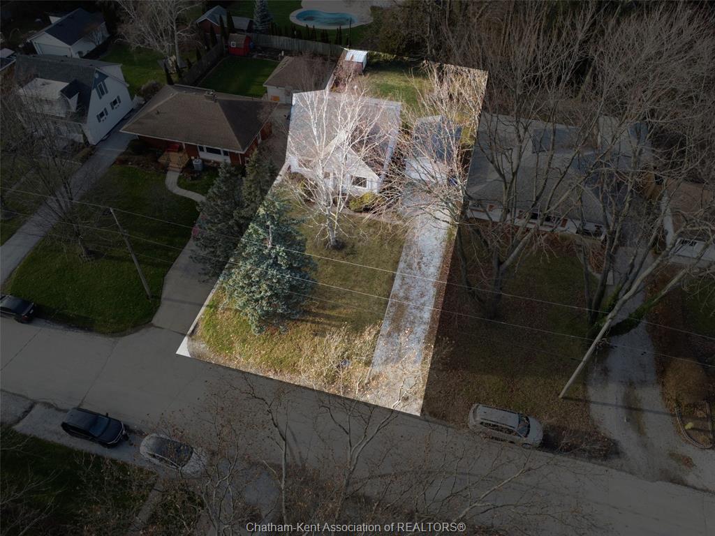 









17


O'Brien

Drive,
Chatham,




ON
N7M 2E5

