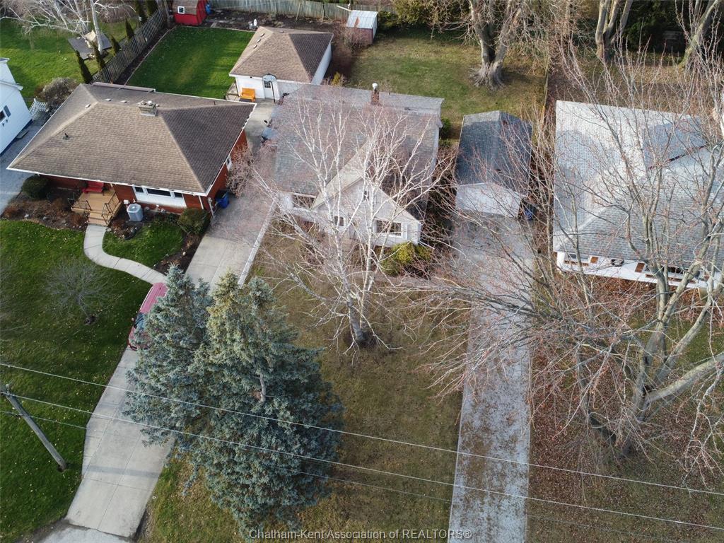 









17


O'Brien

Drive,
Chatham,




ON
N7M 2E5

