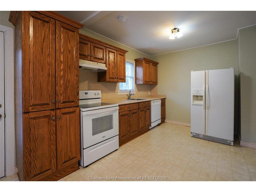 









17


O'Brien

Drive,
Chatham,




ON
N7M 2E5

