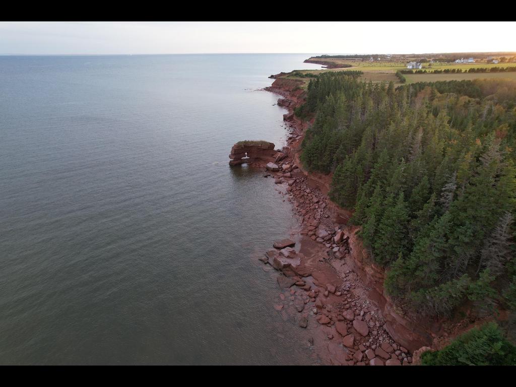 












ACREAGE CAPE BEAR Road

,
Guernsey Cove,







PE
C0A 1V0

