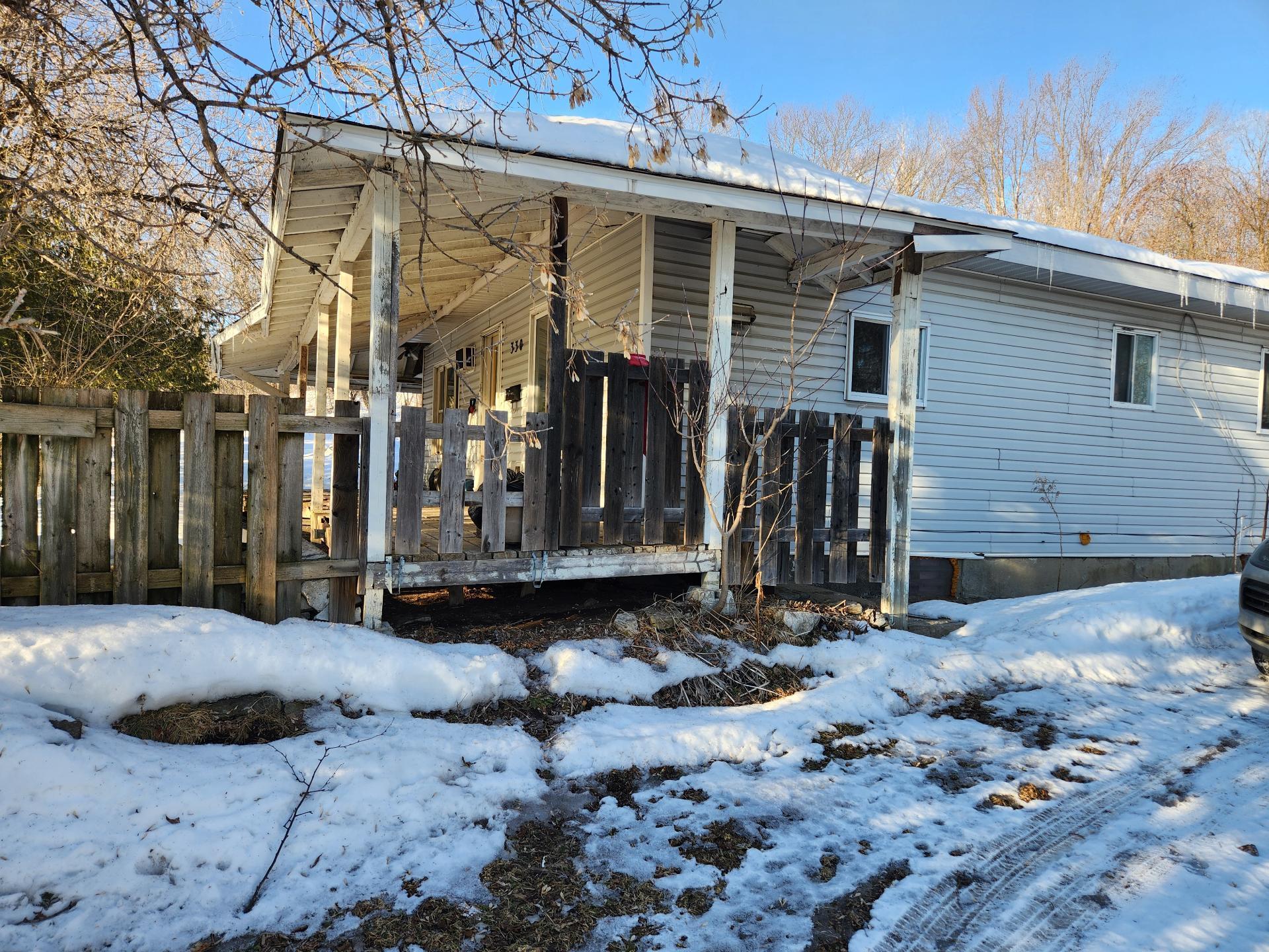 









330


Rue Bélanger

,
Gatineau (Buckingham),




QC
J8L2L9

