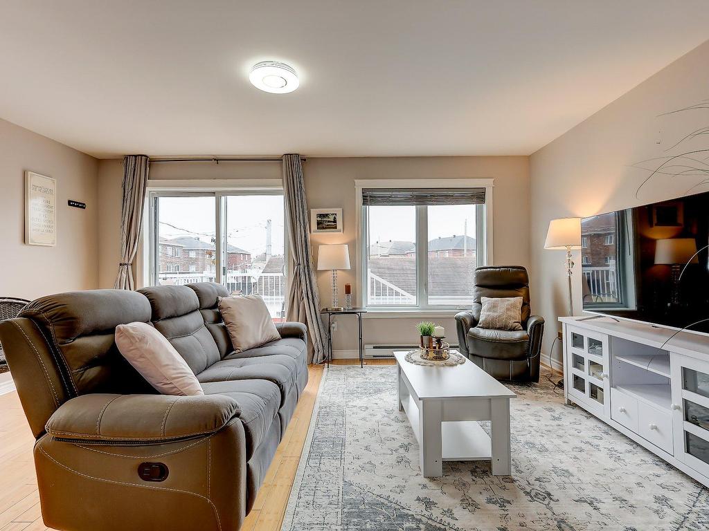 









9


Rue du Grenat

,
Saint-Jean-sur-Richelieu,




QC
J2W0C7

