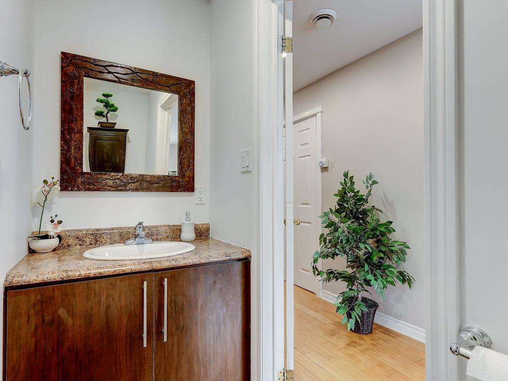









9


Rue du Grenat

,
Saint-Jean-sur-Richelieu,




QC
J2W0C7

