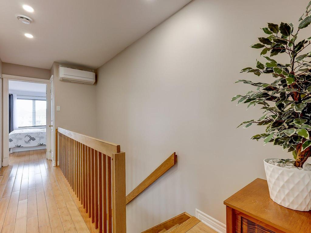 









9


Rue du Grenat

,
Saint-Jean-sur-Richelieu,




QC
J2W0C7

